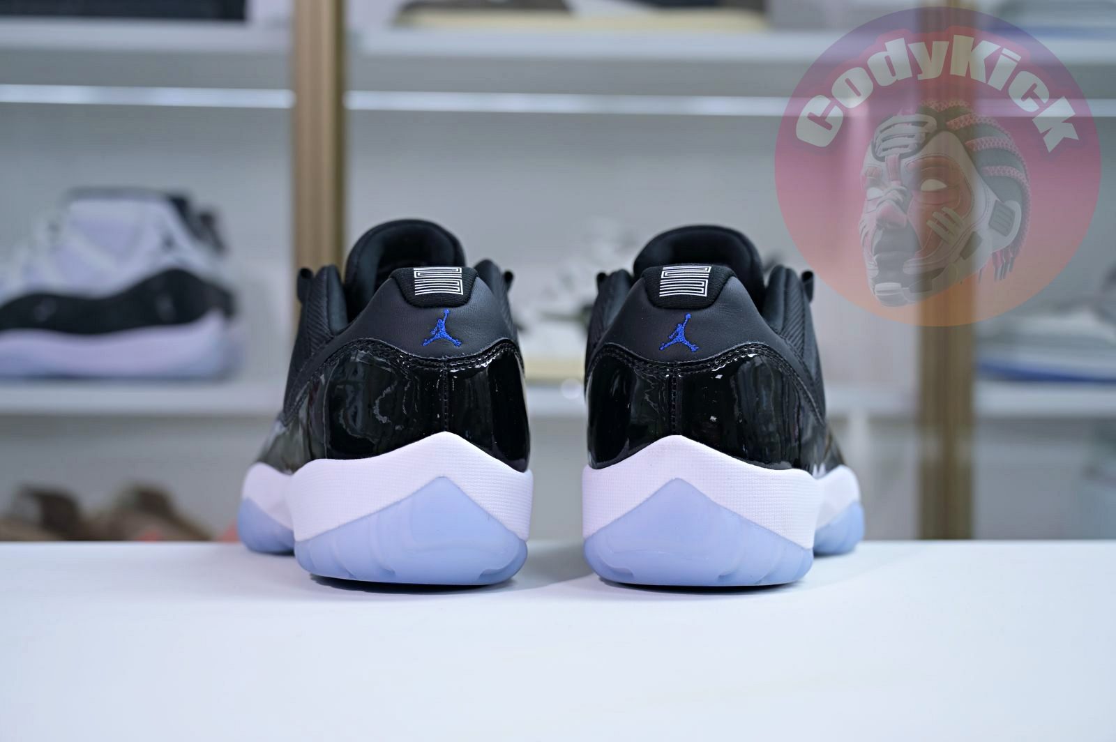 Air Jordan 11 Low "Space Jam"