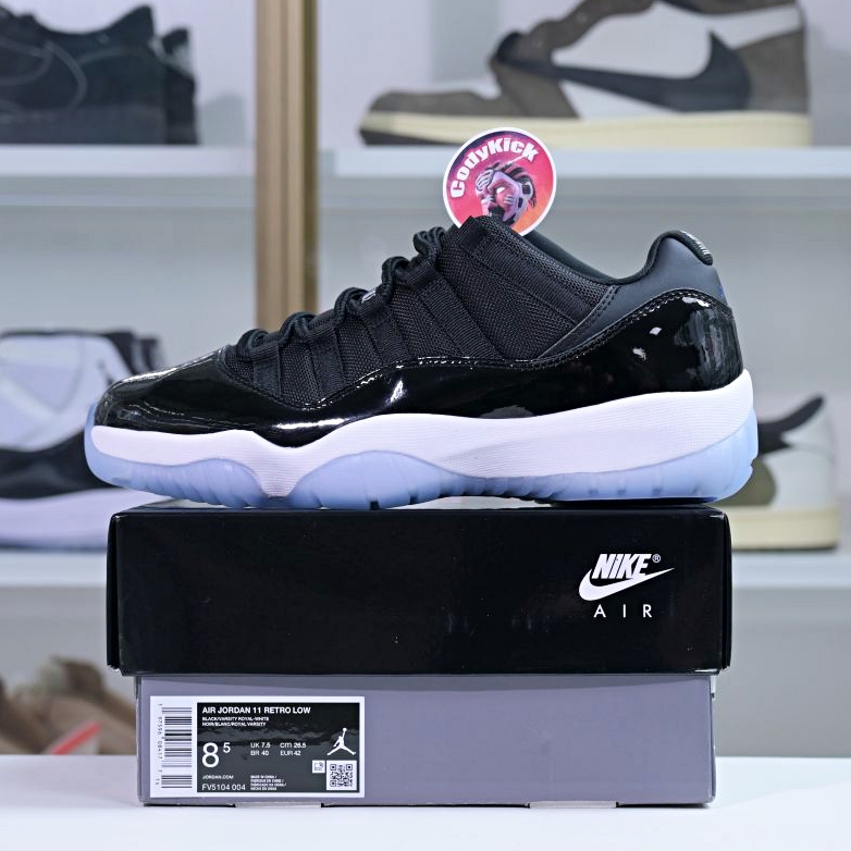 Air Jordan 11 Low &quotSpace Jam"