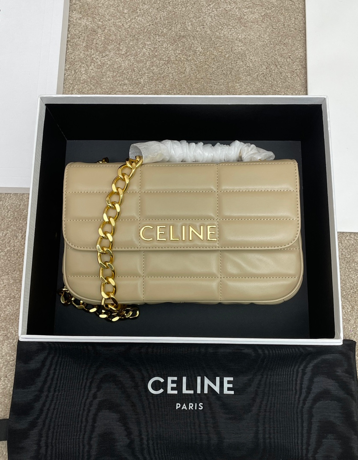 CHAIN SHOULDER BAG MATELASSE MONOCHROME CELINE IN QUILTED GOATSKIN