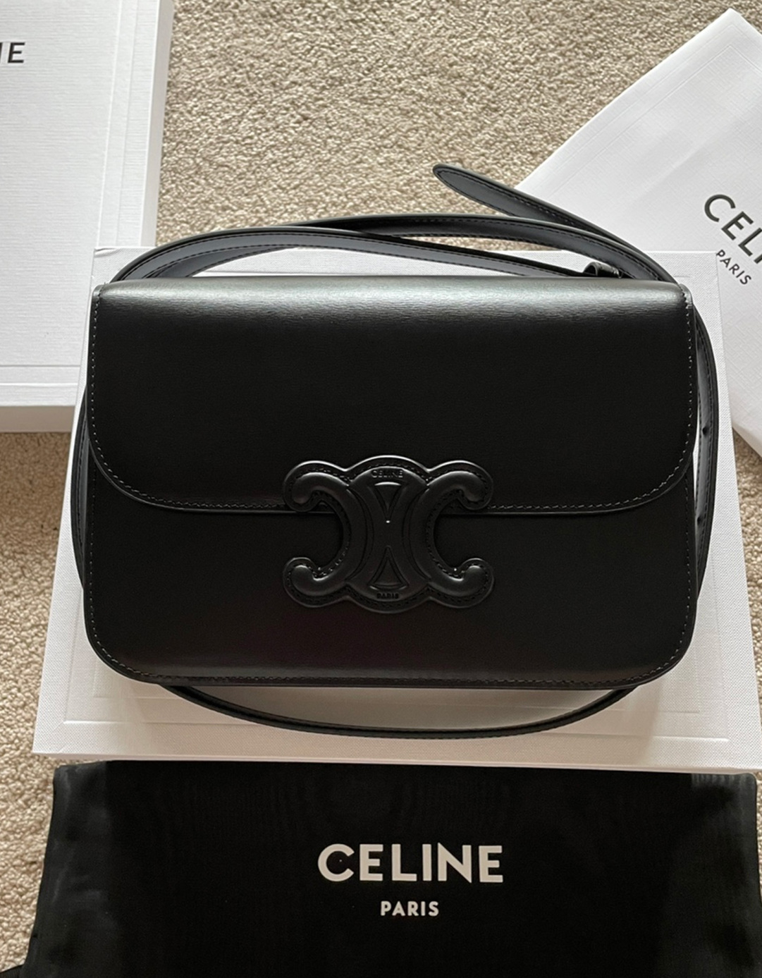 classique triomphe bag in shiny calfskin black