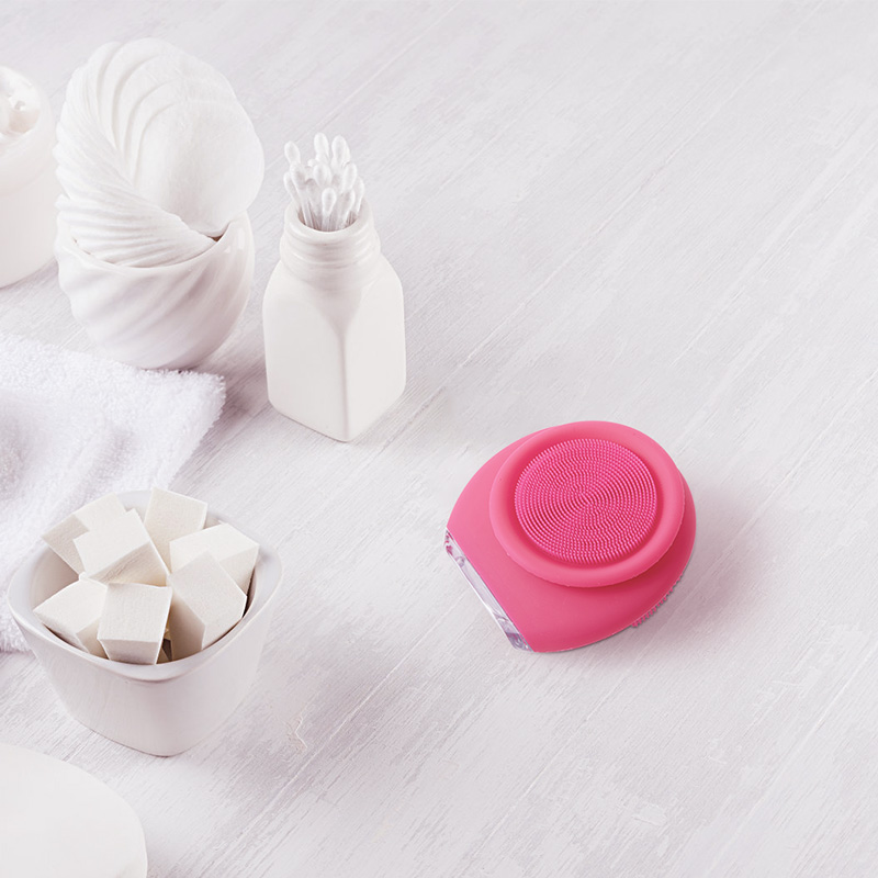 Round silicone electric facial cleanser