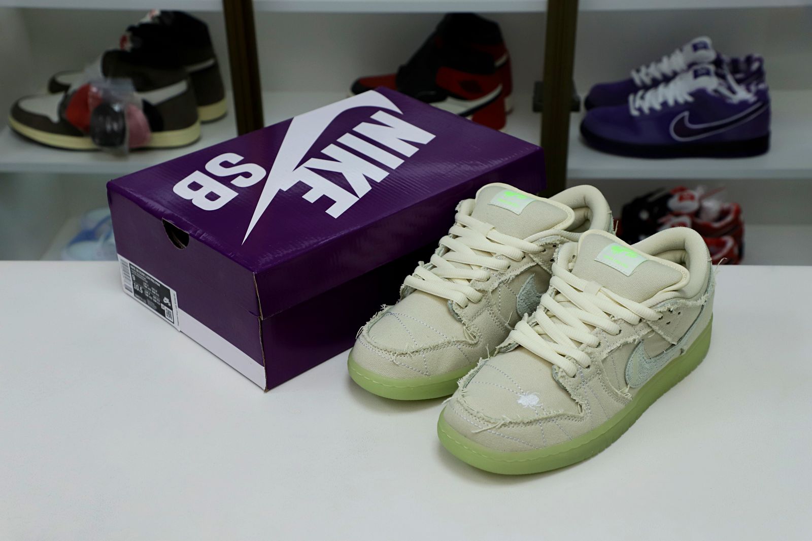 NIKE SB DUNK LOW MUMMY