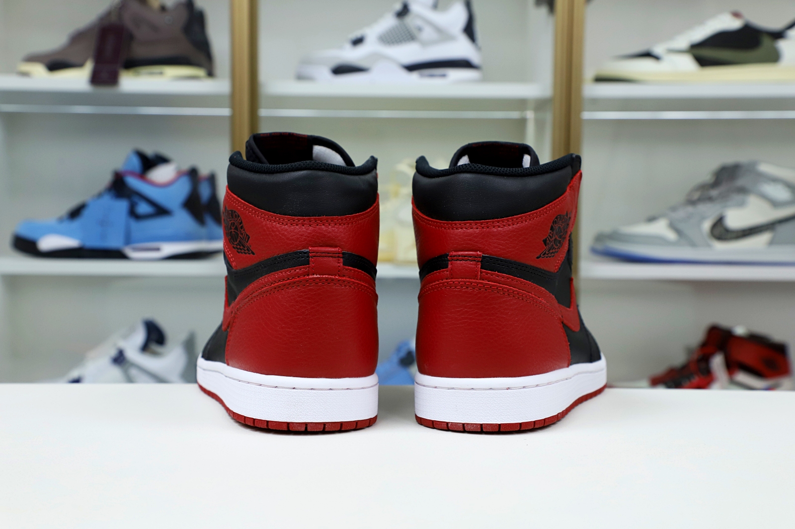 AIR JORDAN 1 RETRO HIGH OG 