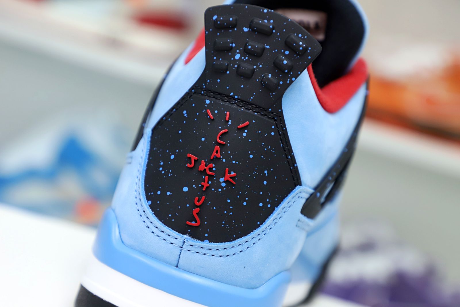 TRAVIS SCOTT X AIR JORDAN 4 RETRO 