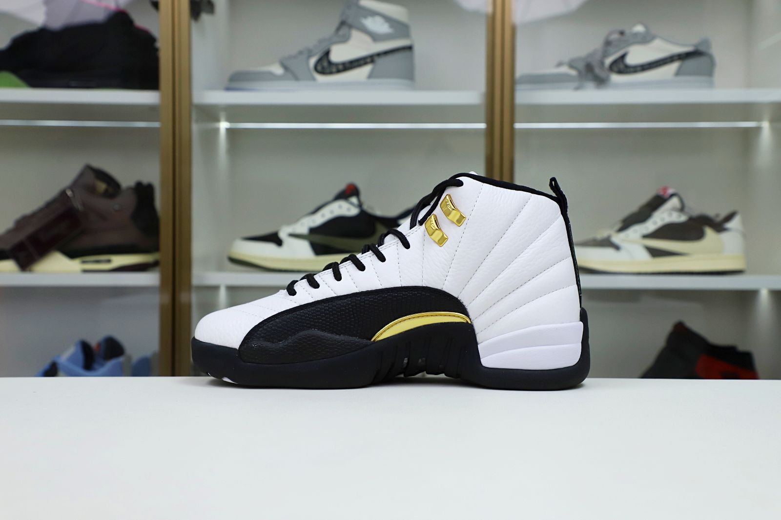 AIR JORDAN 12 RETRO 