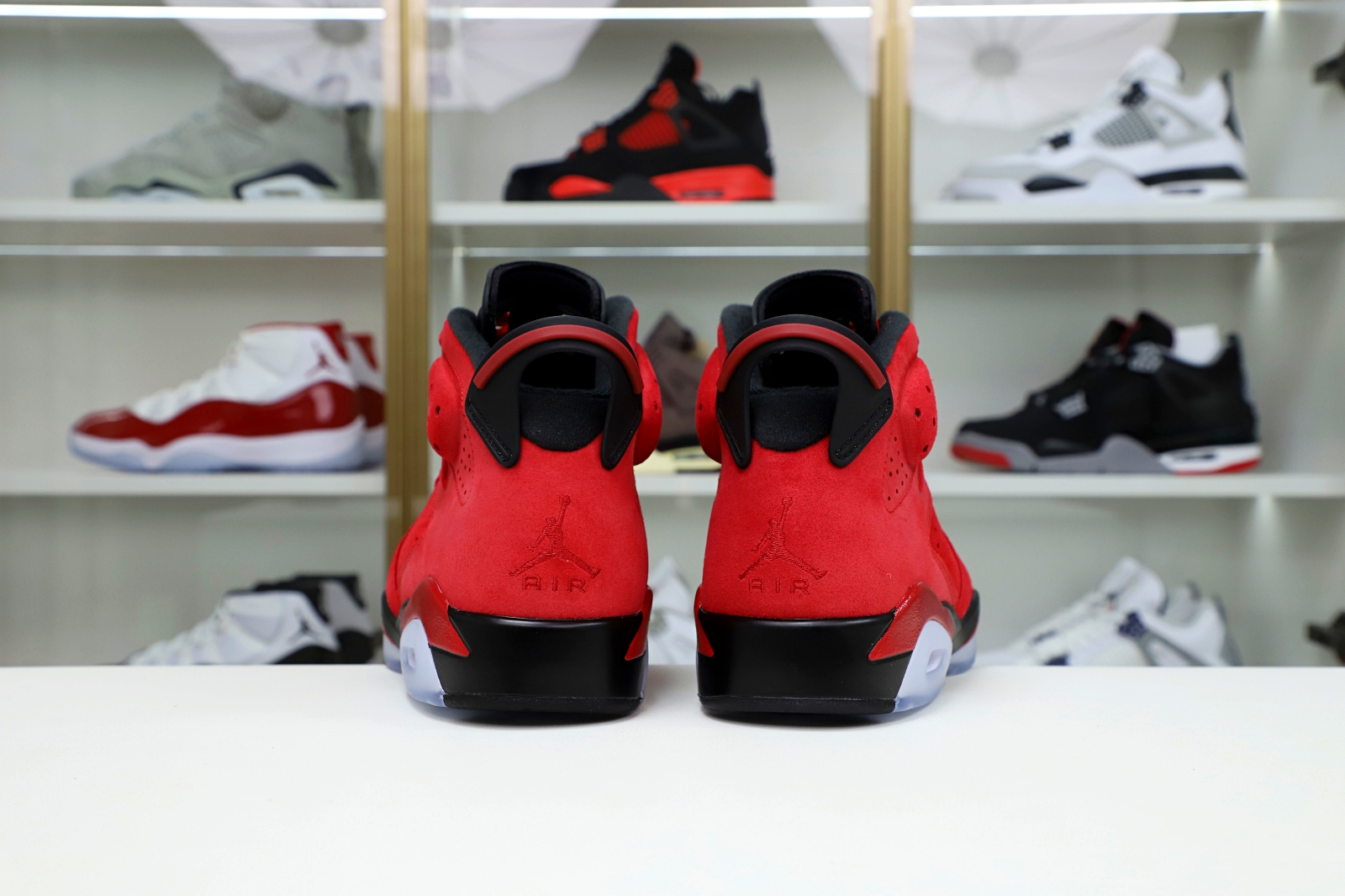 Air Jordan 6 Retro "Toro"