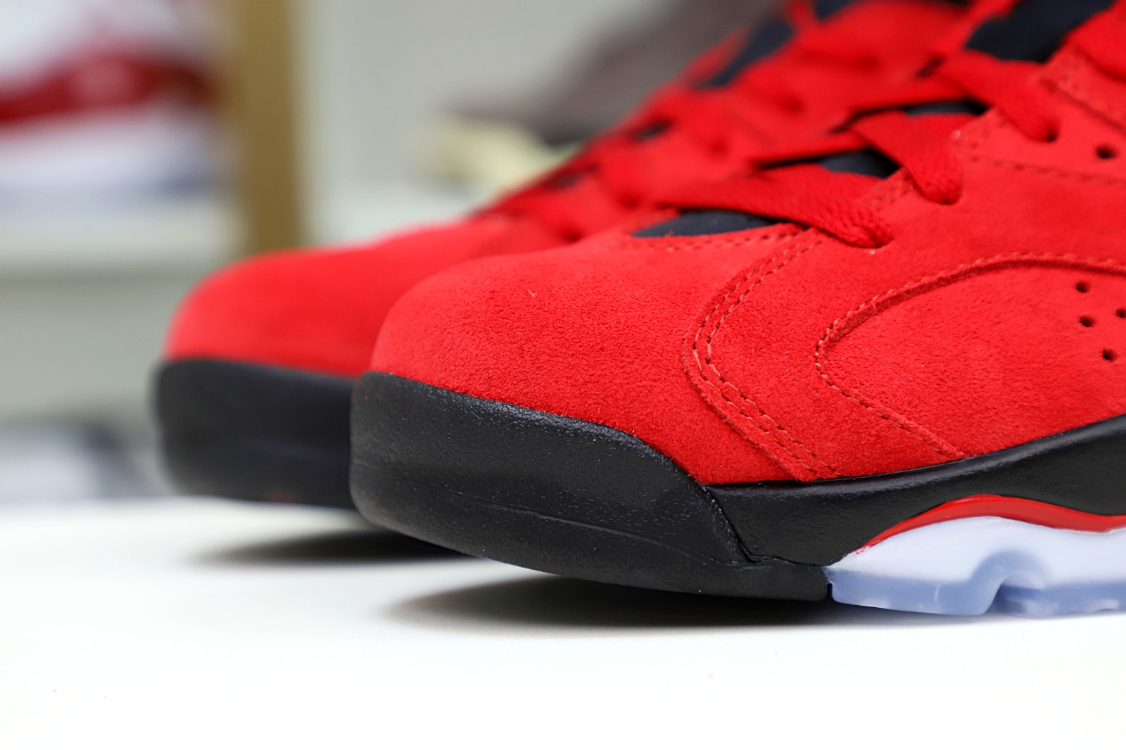 Air Jordan 6 Retro "Toro"