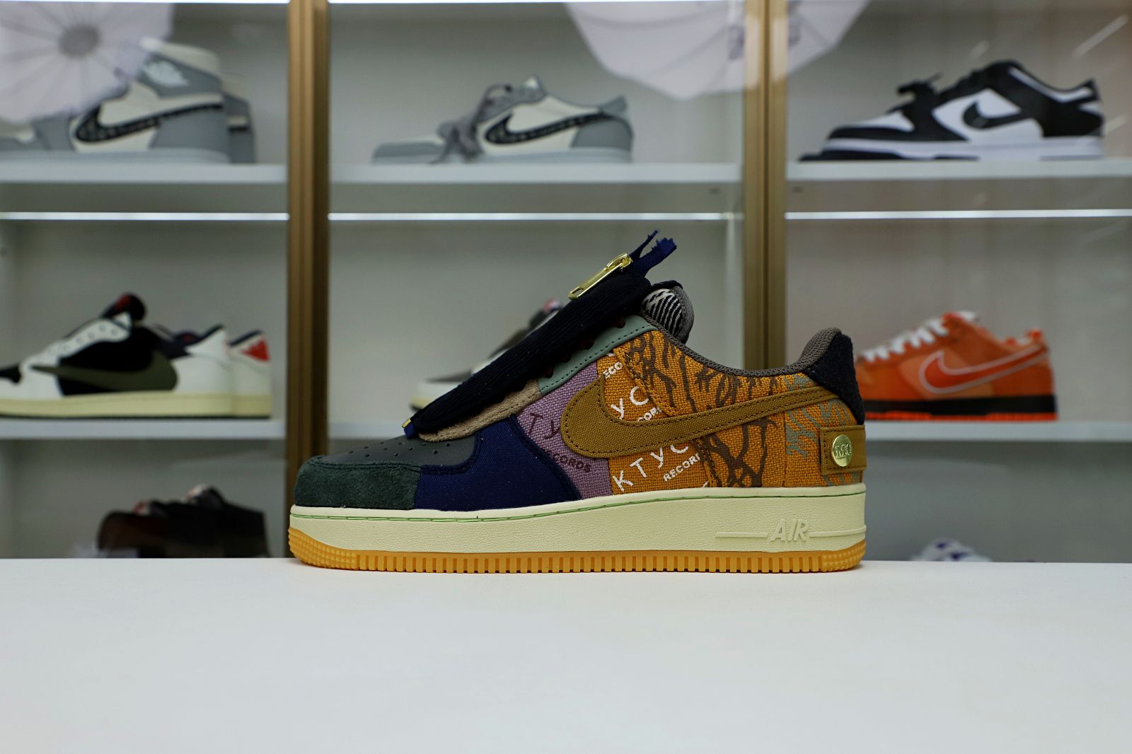 Kimikick TRAVIS SCOTT X AIR FORCE 1 LOW 'CACTUS