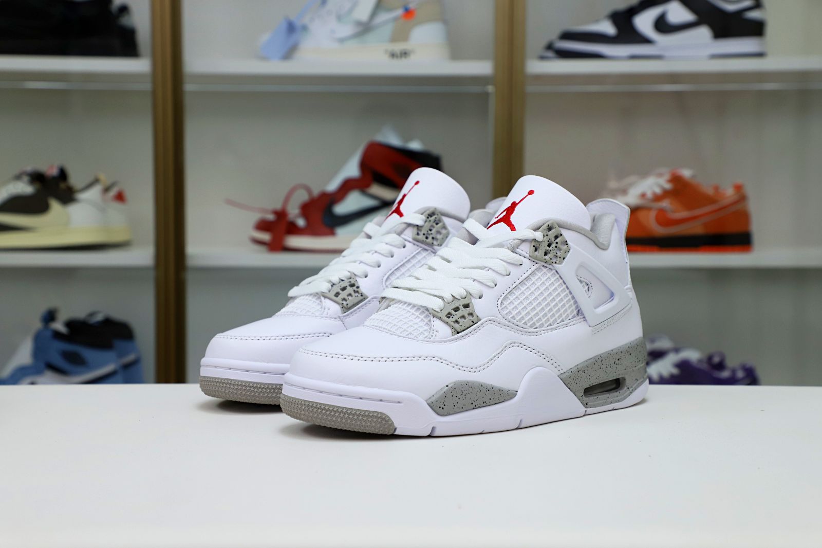 AIR JORDAN 4 RETRO 