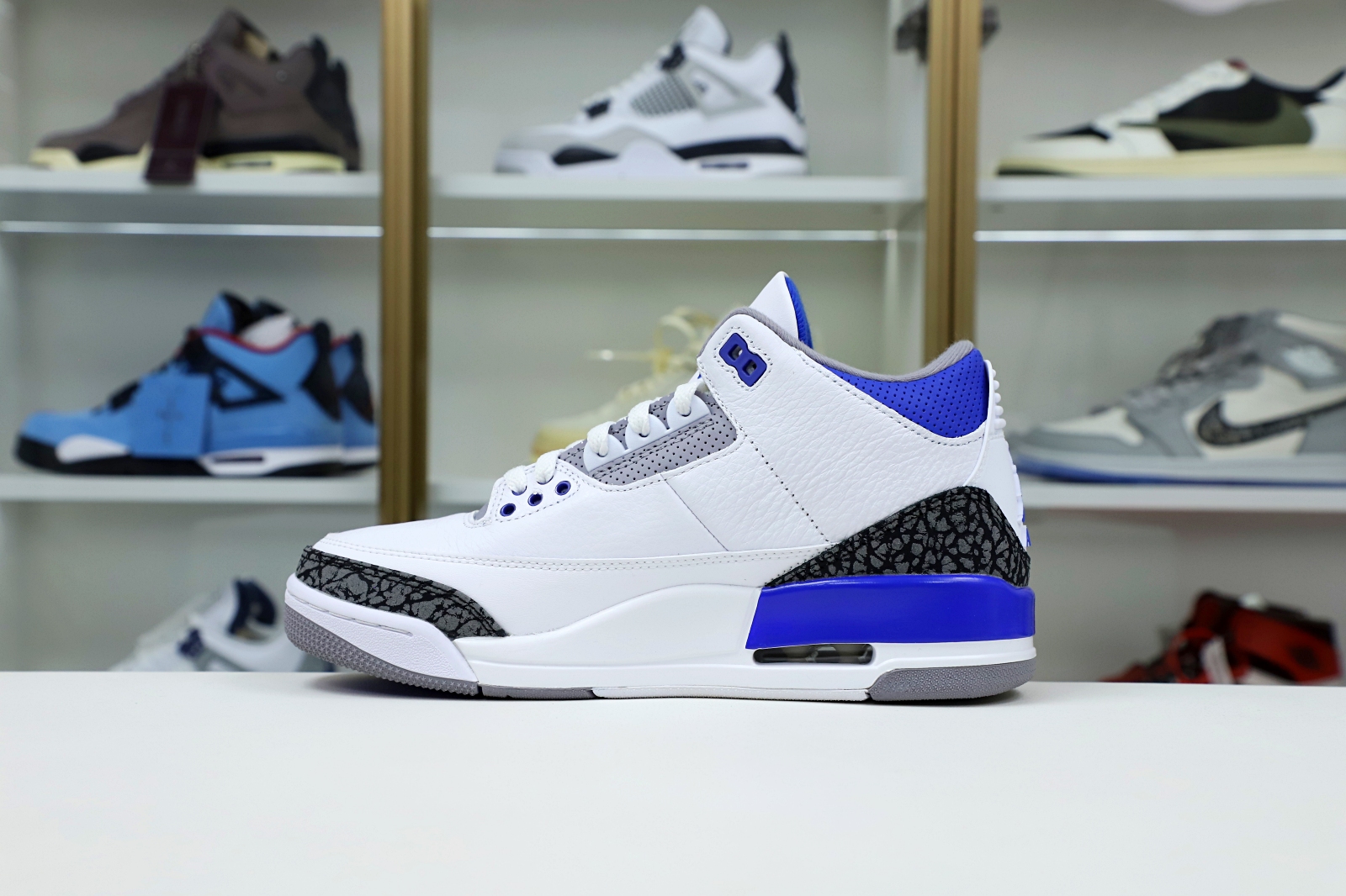 AIR JORDAN 3 RETRO 