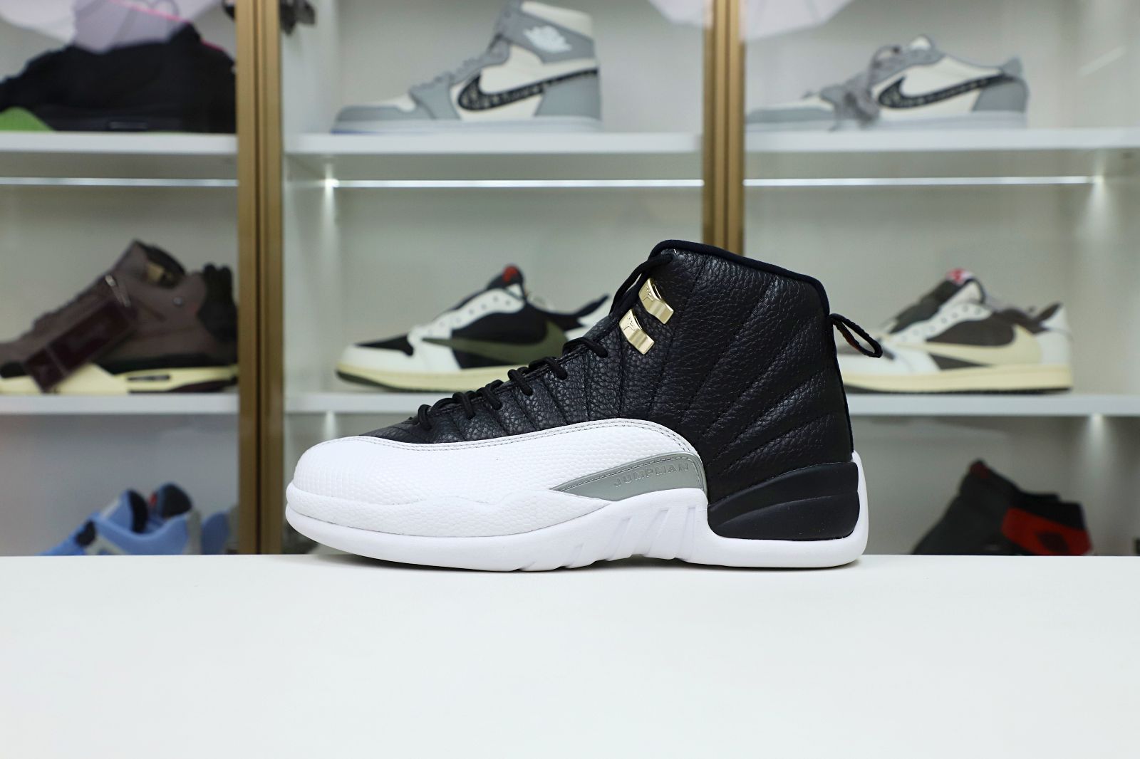 AIR JORDAN 12 RETRO PLAYOFFS 2022