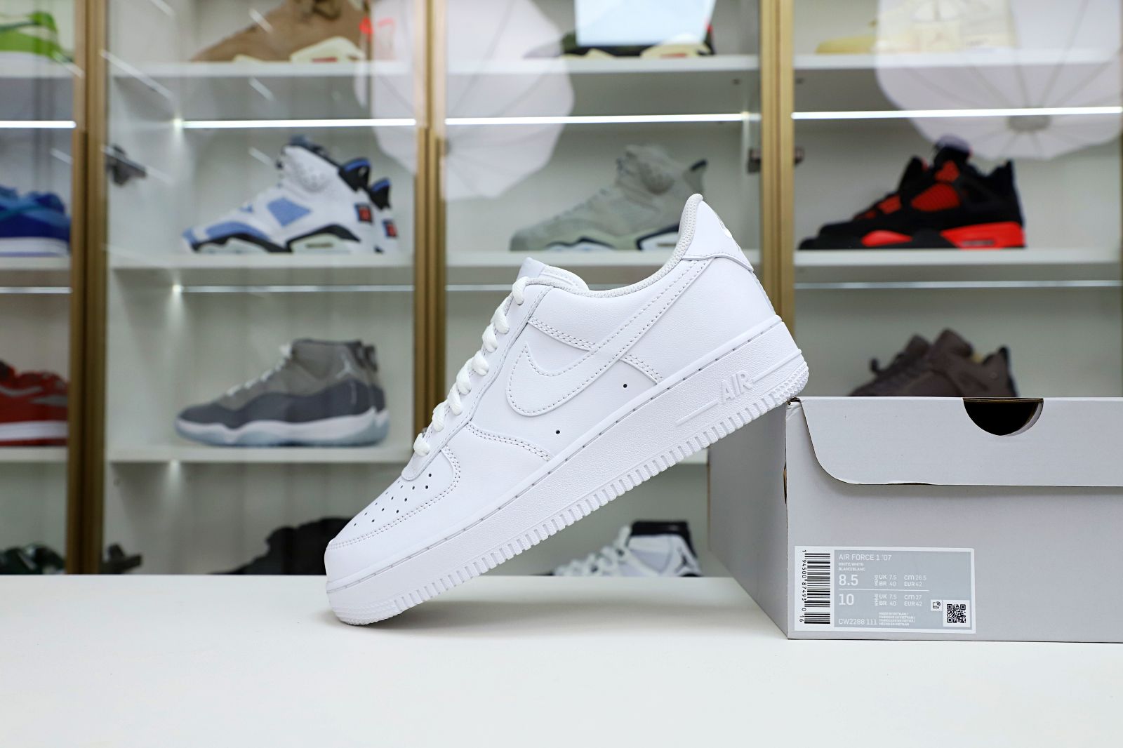 Nike Air Force 1 Low "Triple White"