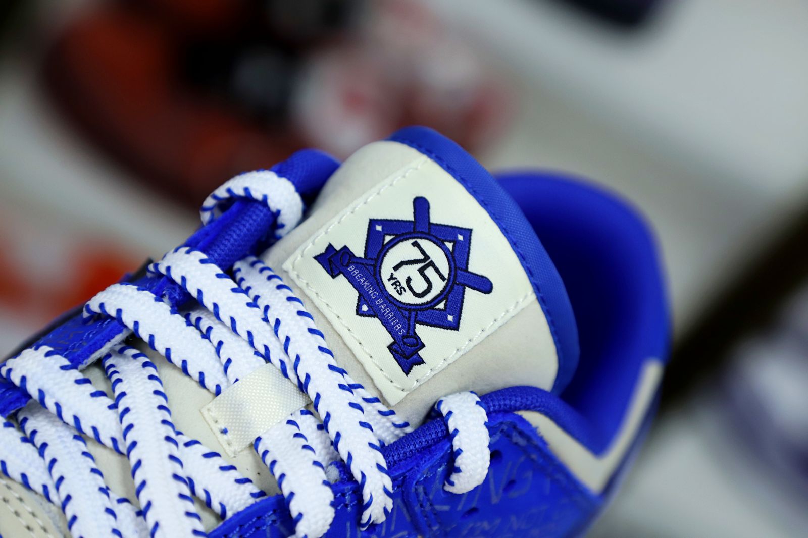 NIKE DUNK LOW JACKIE ROBINSON DV2122-400