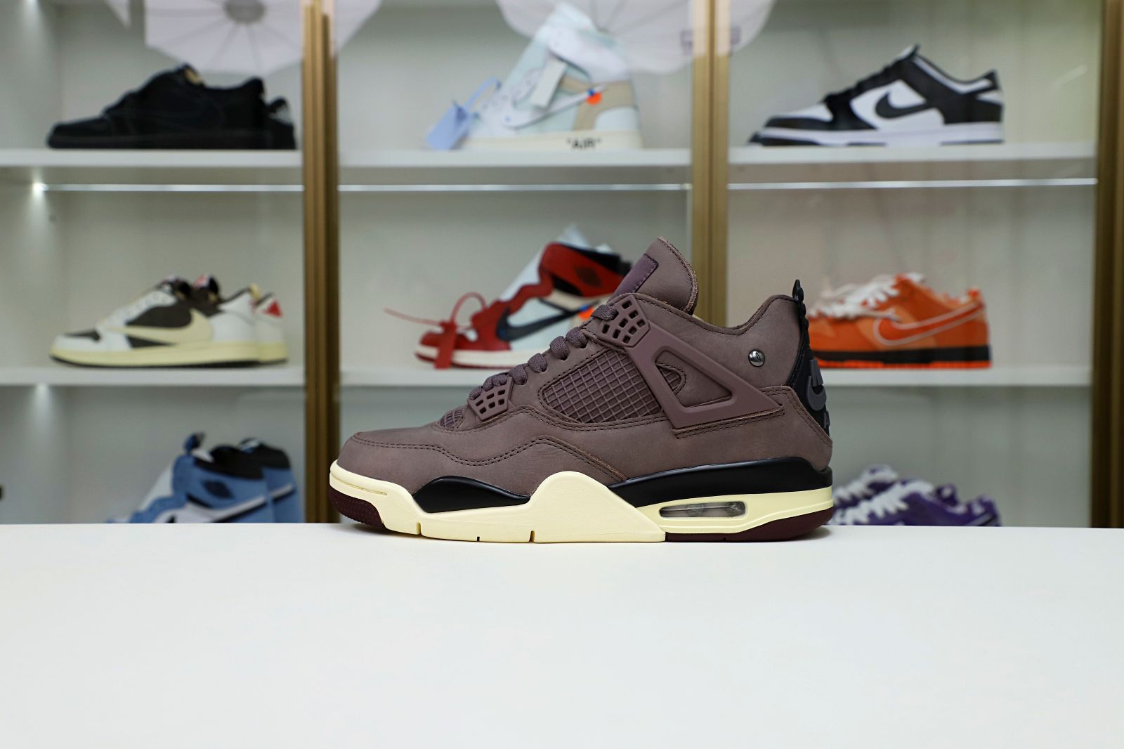 AIR JORDAN 4 AM