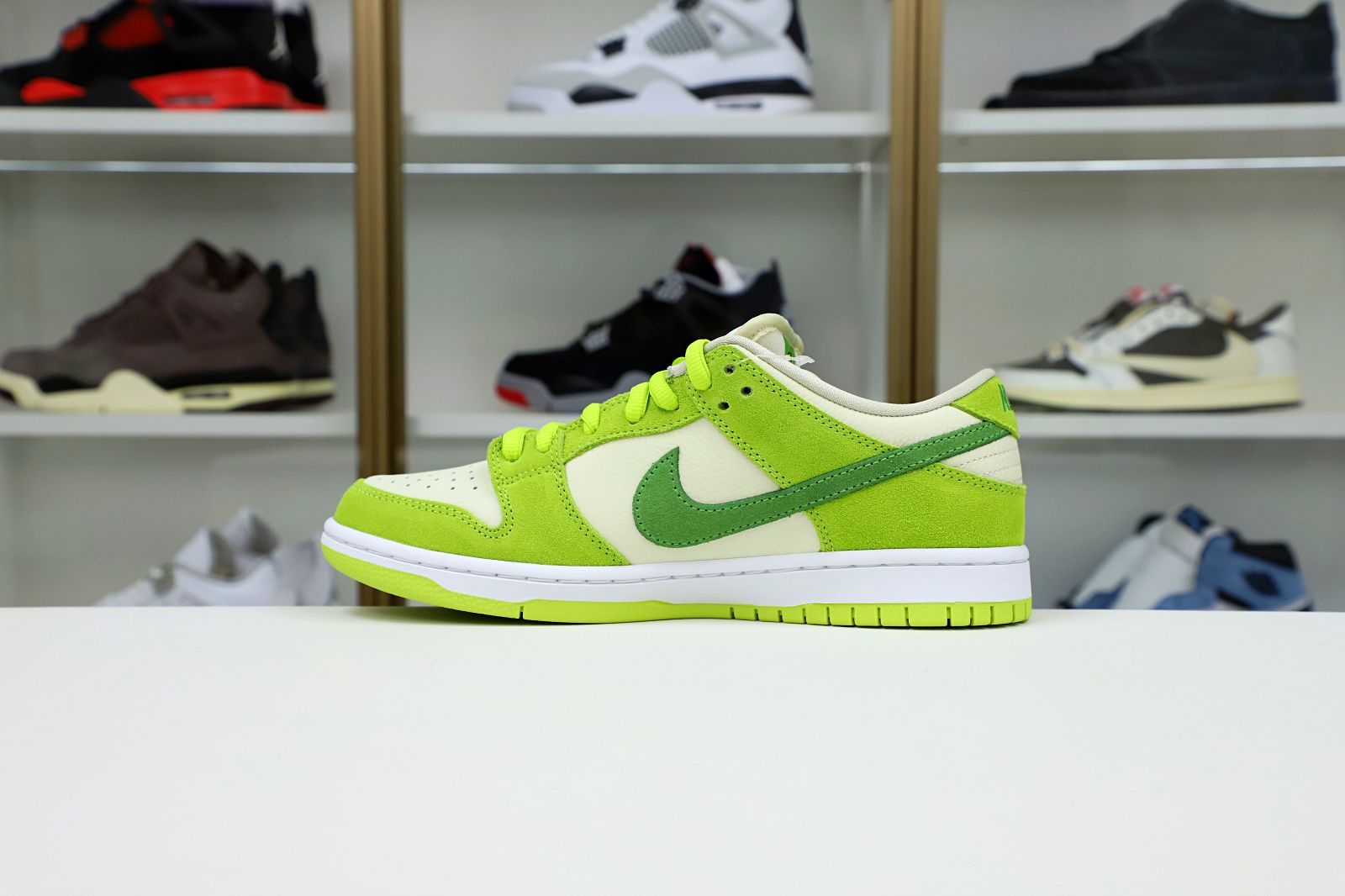 NIKE SB DUNK LOW GREEN APPLE 2022