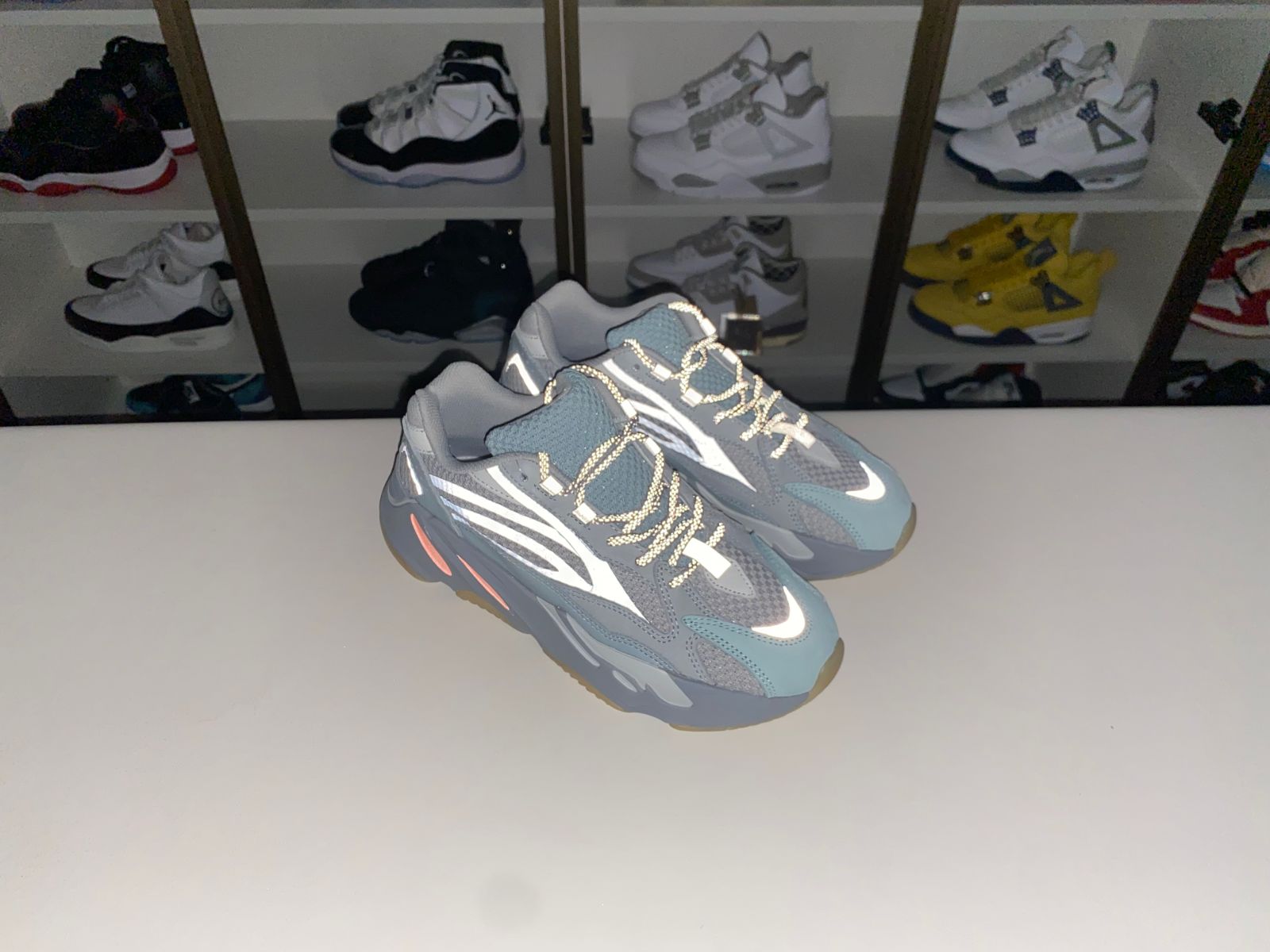 Yeezy boost 700 V2 "inertia"