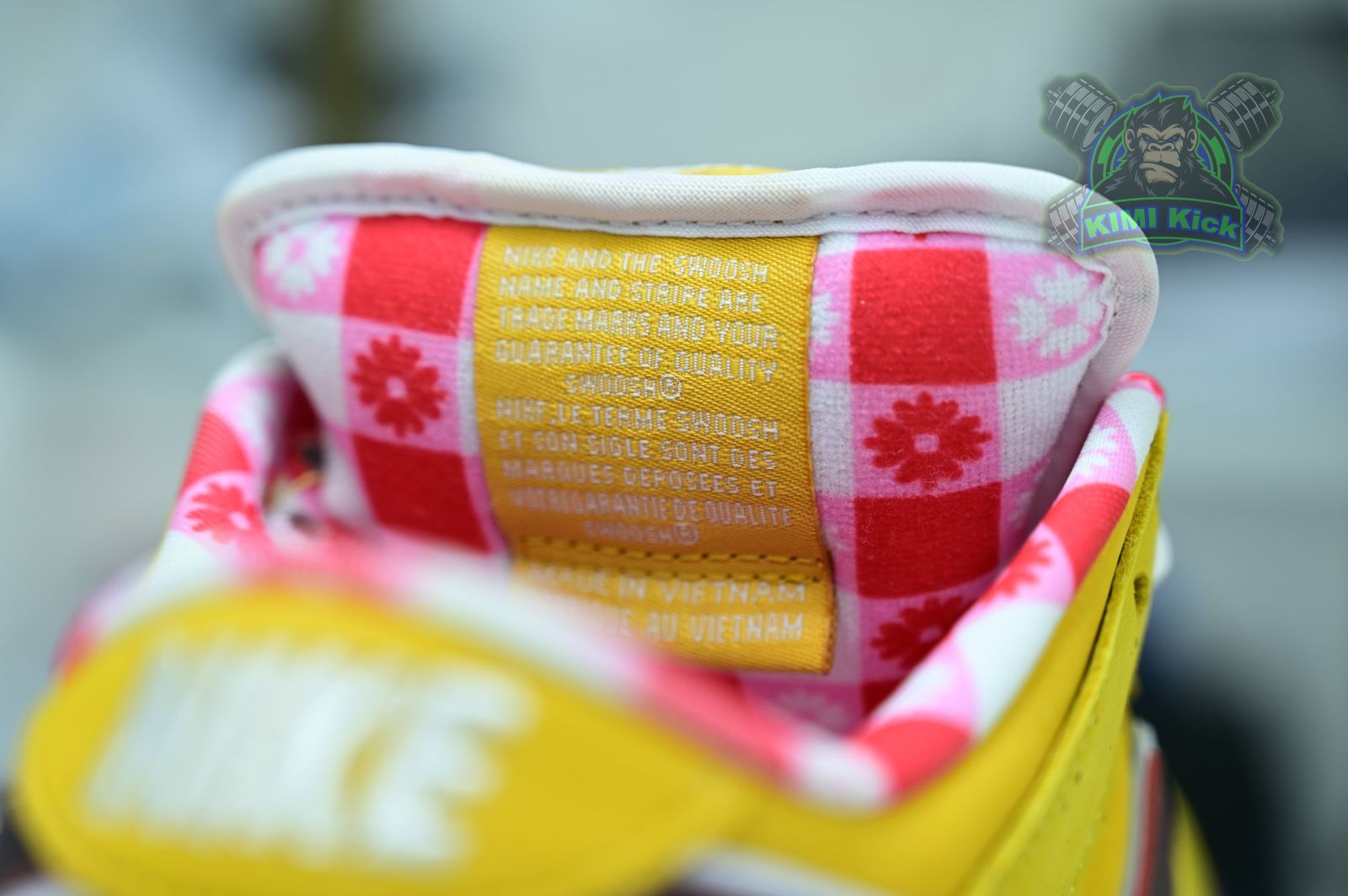 Nike Dunk SB Low YellowLobster