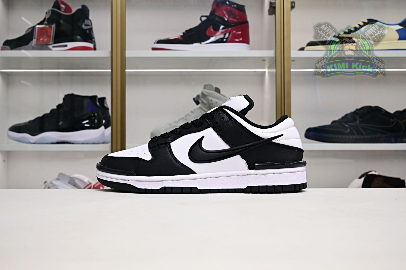 Nike DunkLowTwist"Panda"