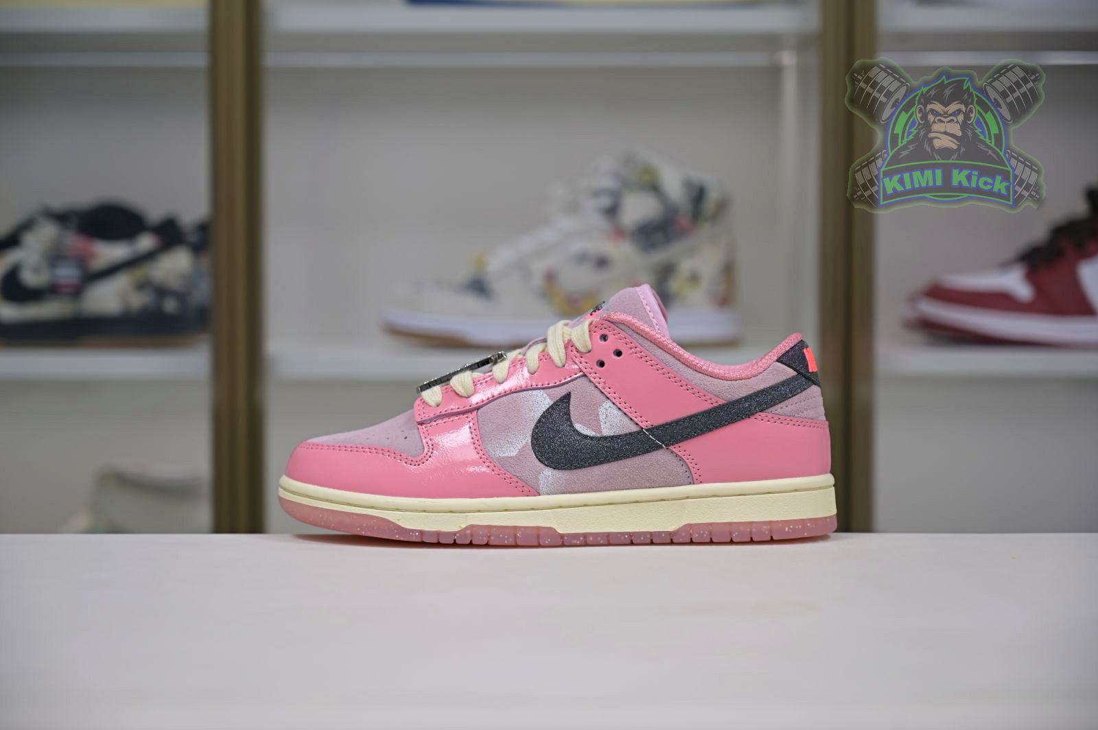 Nike Dunk Low"Hot Punch and PinkFoam" barbie