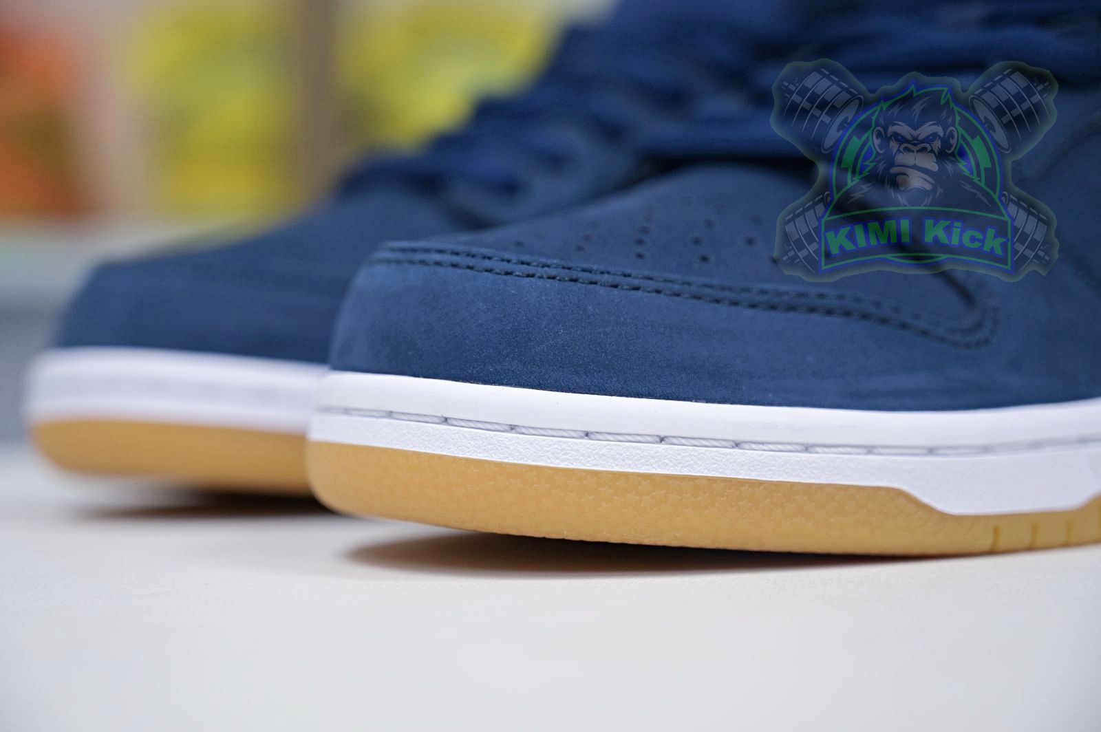 Nike Dunk SB Low Pro Iso "Navy Gum"