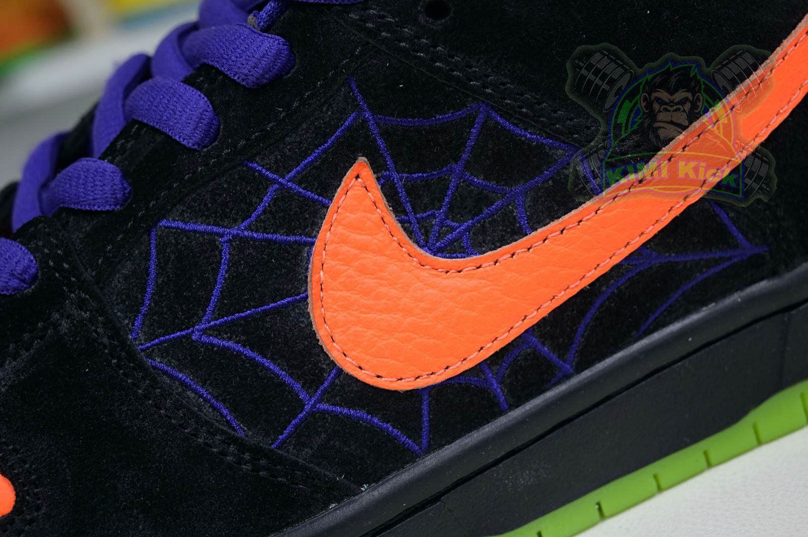 Nike Dunk SB Low SB Pro "Night of Mischief"