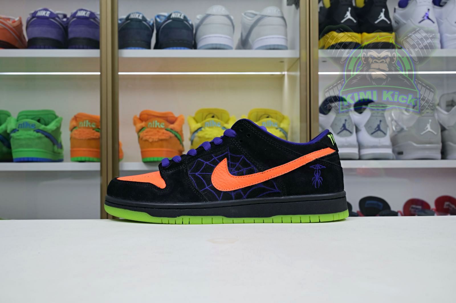 Nike Dunk SB Low SB Pro "Night of Mischief"