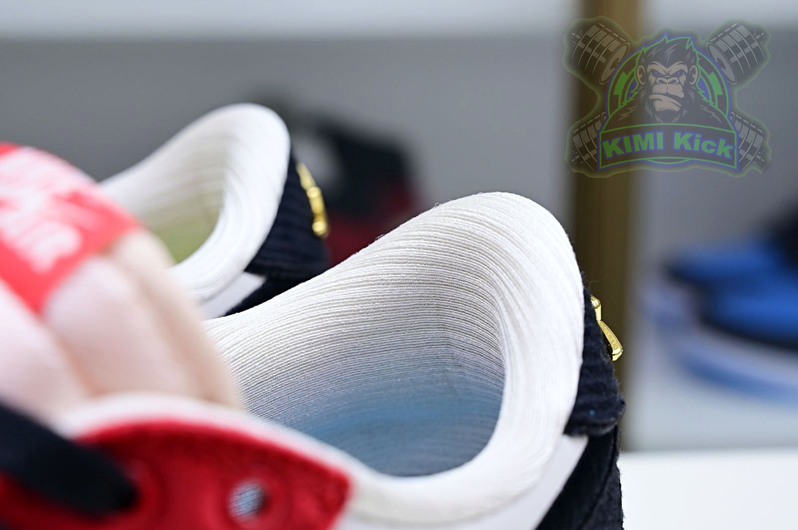 Kimikick Trophy Room x Jordan Air Jordan 1 Low OG “Away”