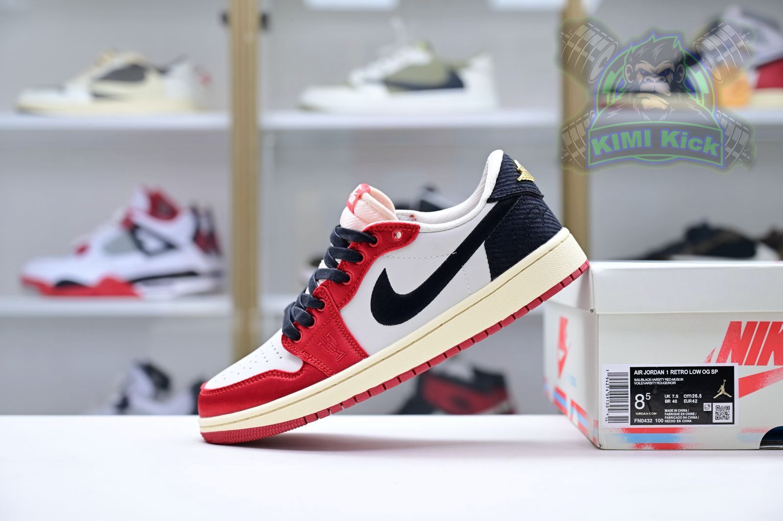 Kimikick Trophy Room x Jordan Air Jordan 1 Low OG “Away”