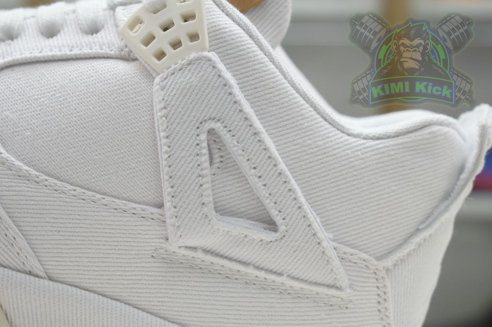 Kimikick Jordan Air Jordan 4 levis white (levis tag)