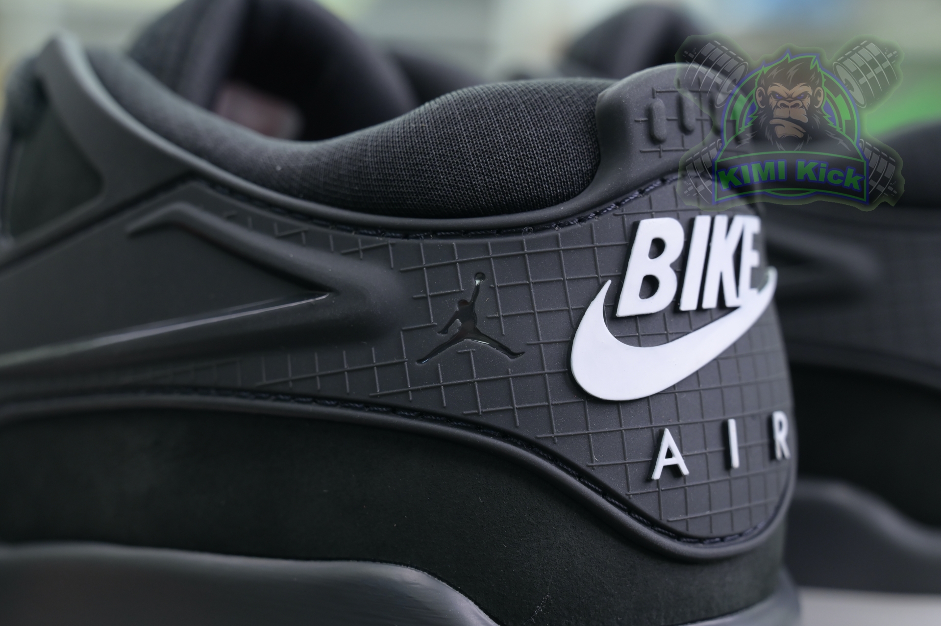 Kimikick Nigel Sylvester x Jordan Air Jordan 4 RM SP “Anthracite”