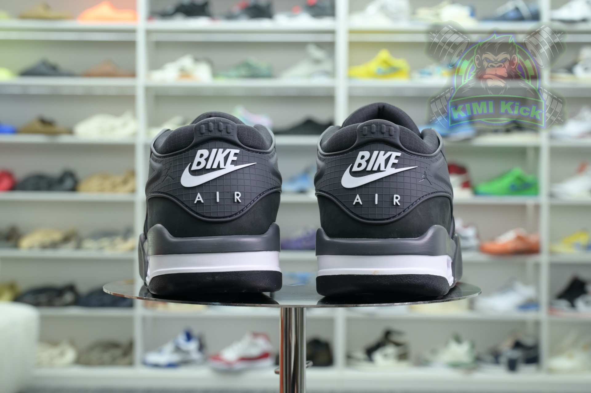 Kimikick Nigel Sylvester x Jordan Air Jordan 4 RM SP “Anthracite”