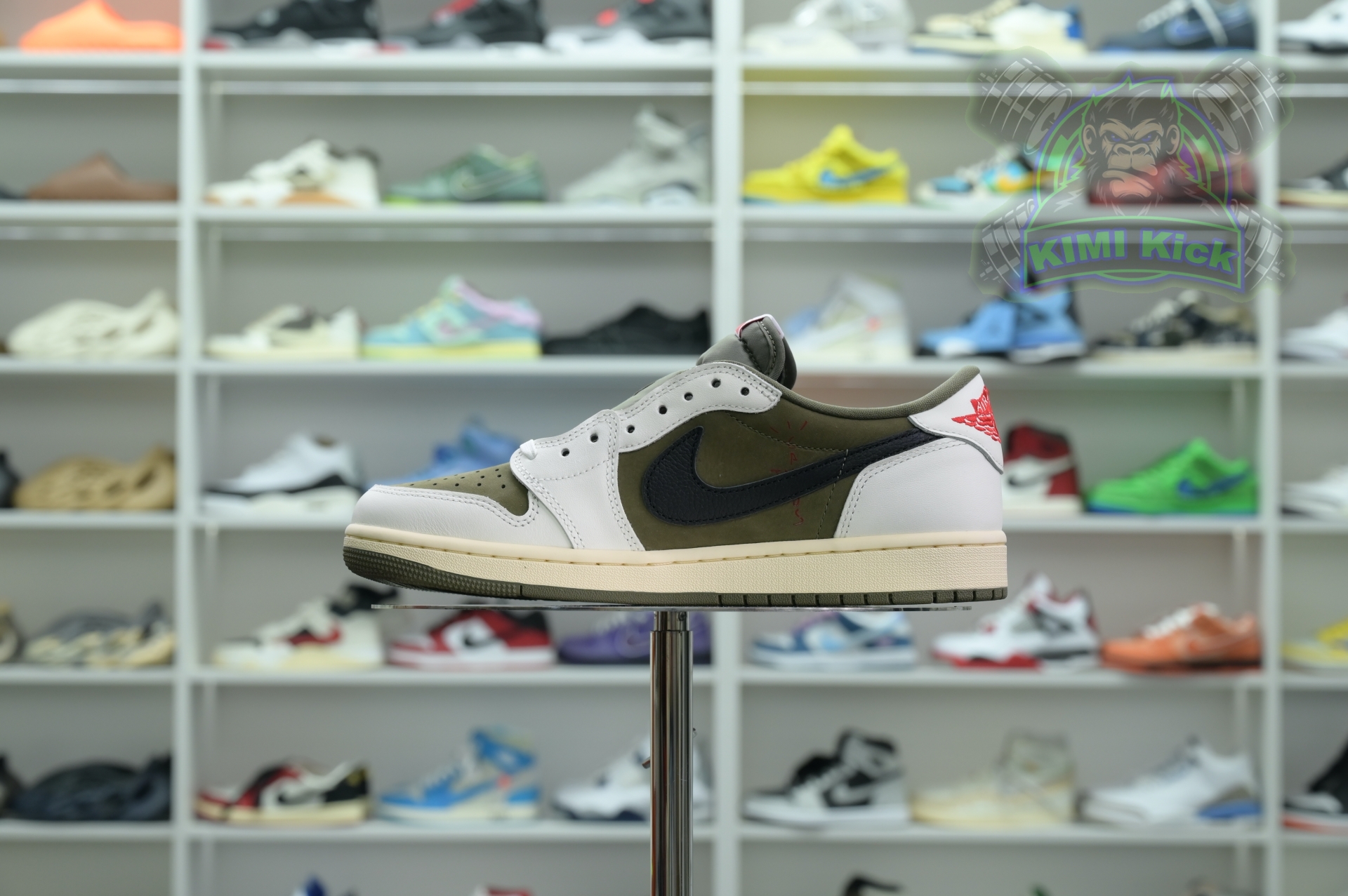 Kimikick Travis Scottx Jordan Air Jordan 1Low OG “Medium Olive”