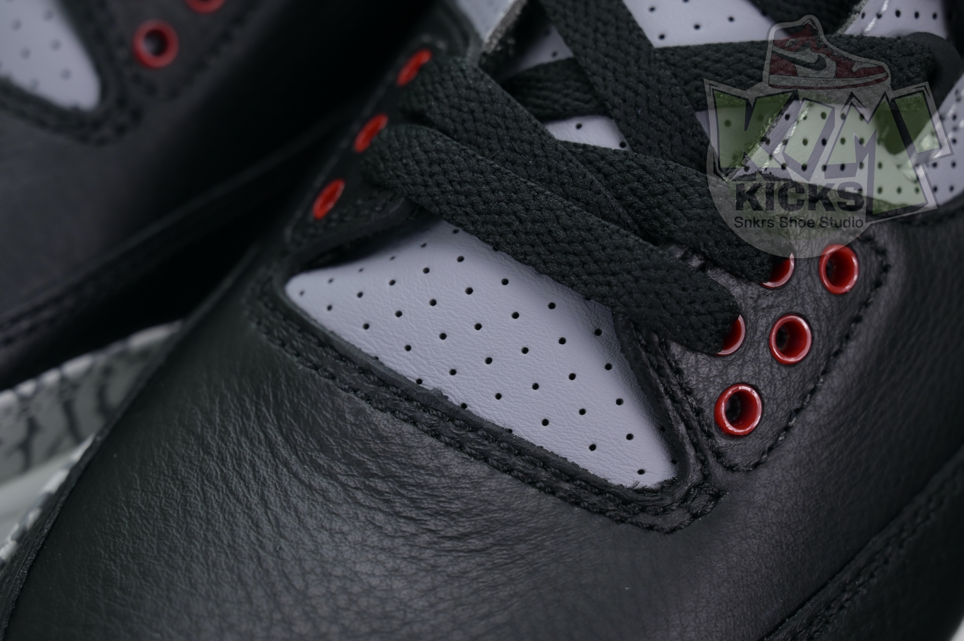 Kimikick Air Jordan 3“Black Cement Reimagined”