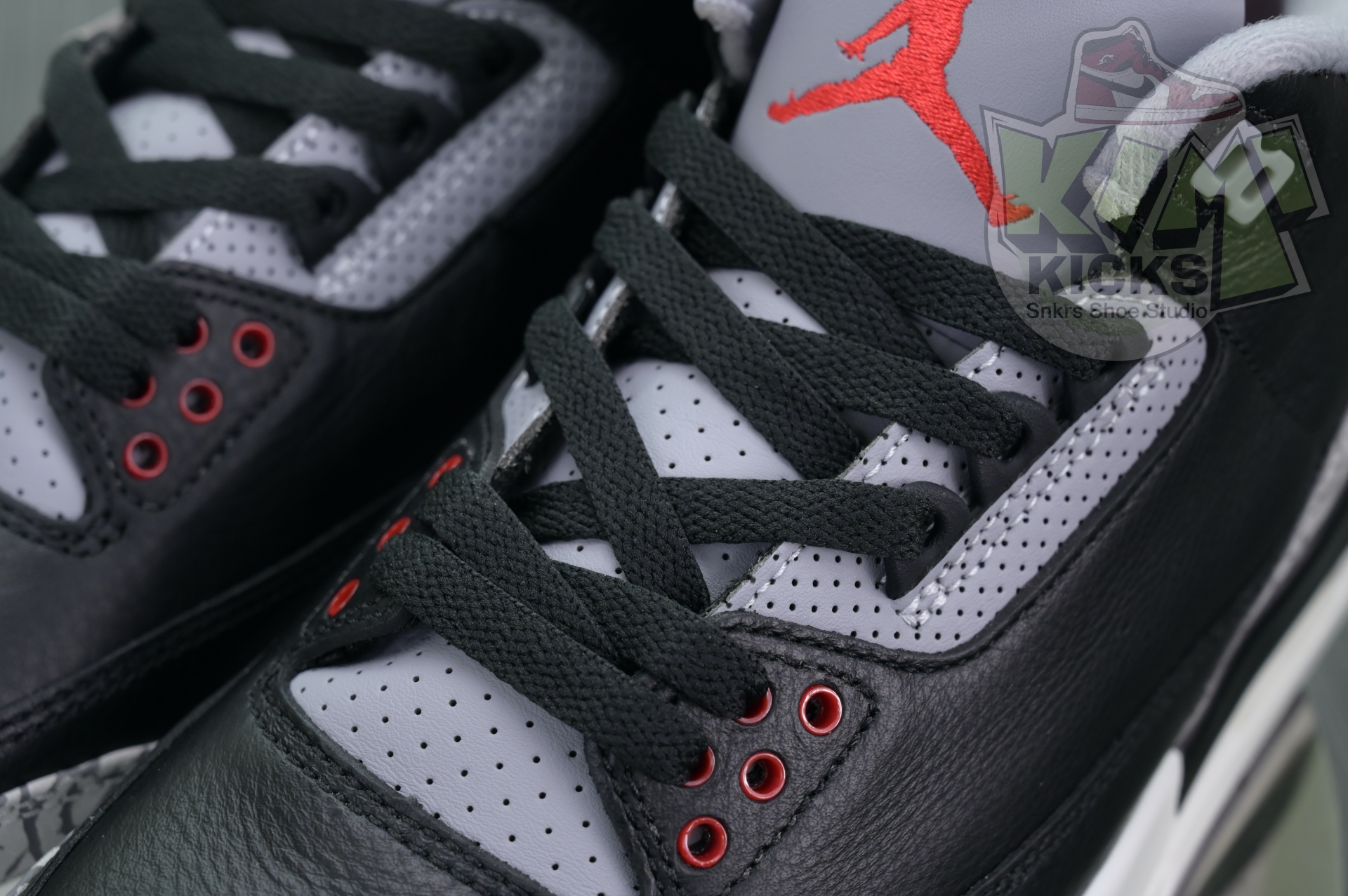 Kimikick Air Jordan 3“Black Cement Reimagined”