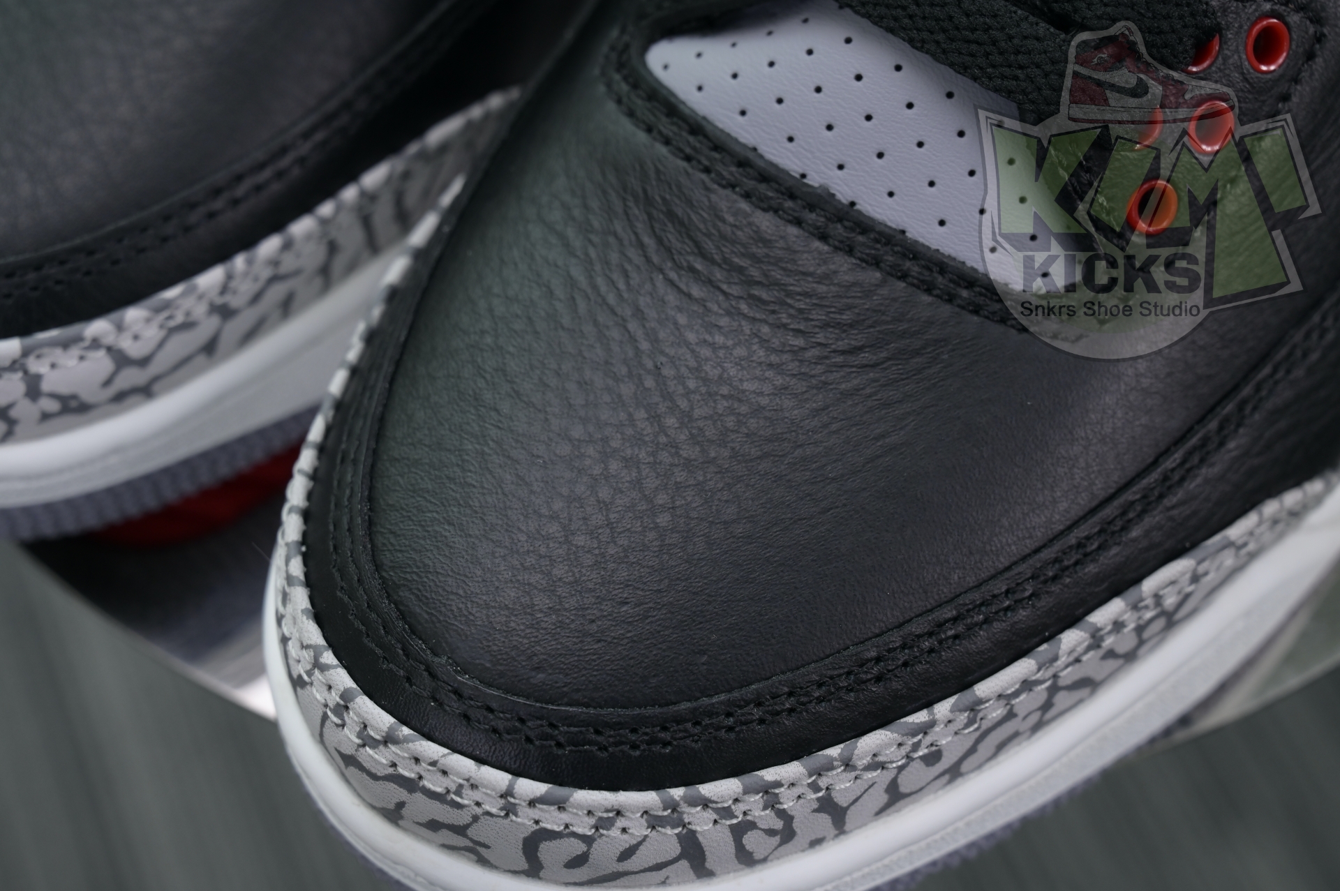 Kimikick Air Jordan 3“Black Cement Reimagined”