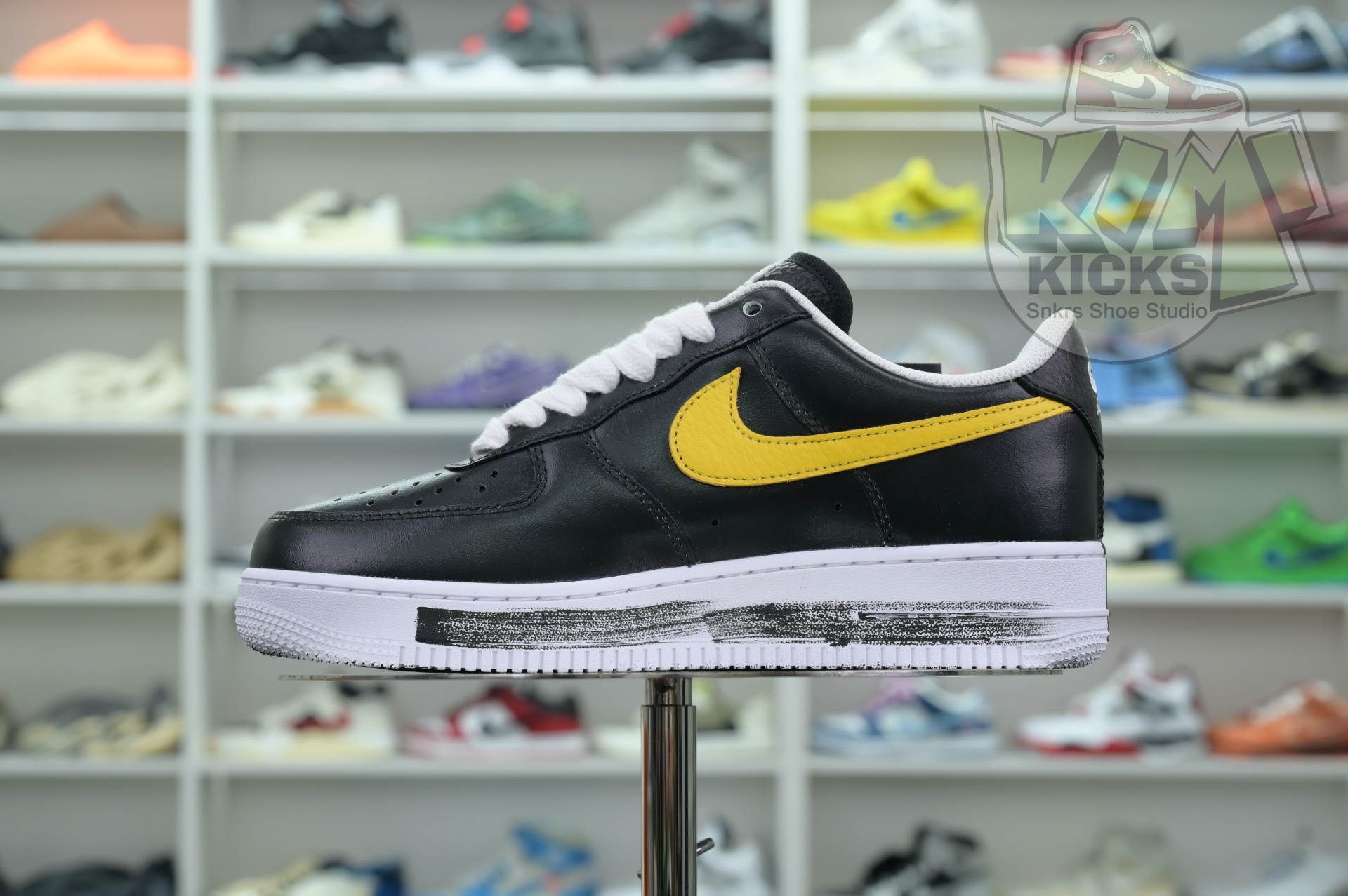 Kimikick Peaceminusone x Nike Air Force 1 “Para- Noise 3.0”