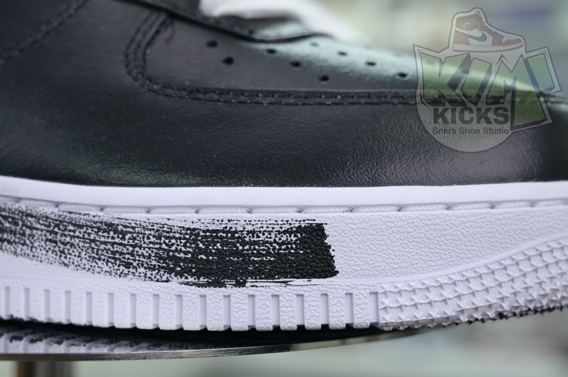 Kimikick Peaceminusone x Nike Air Force 1 “Para- Noise 3.0”