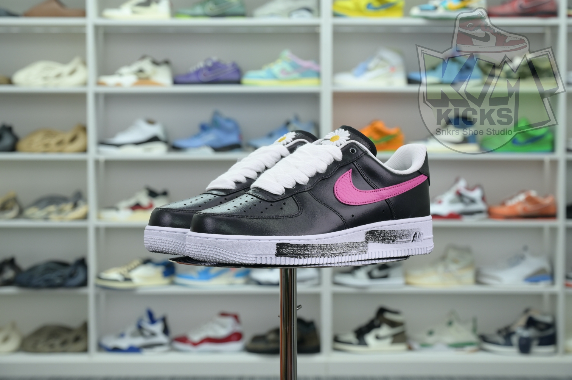 Kimikick Peaceminusone x Nike Air Force 1 “Para- Noise 3.0”