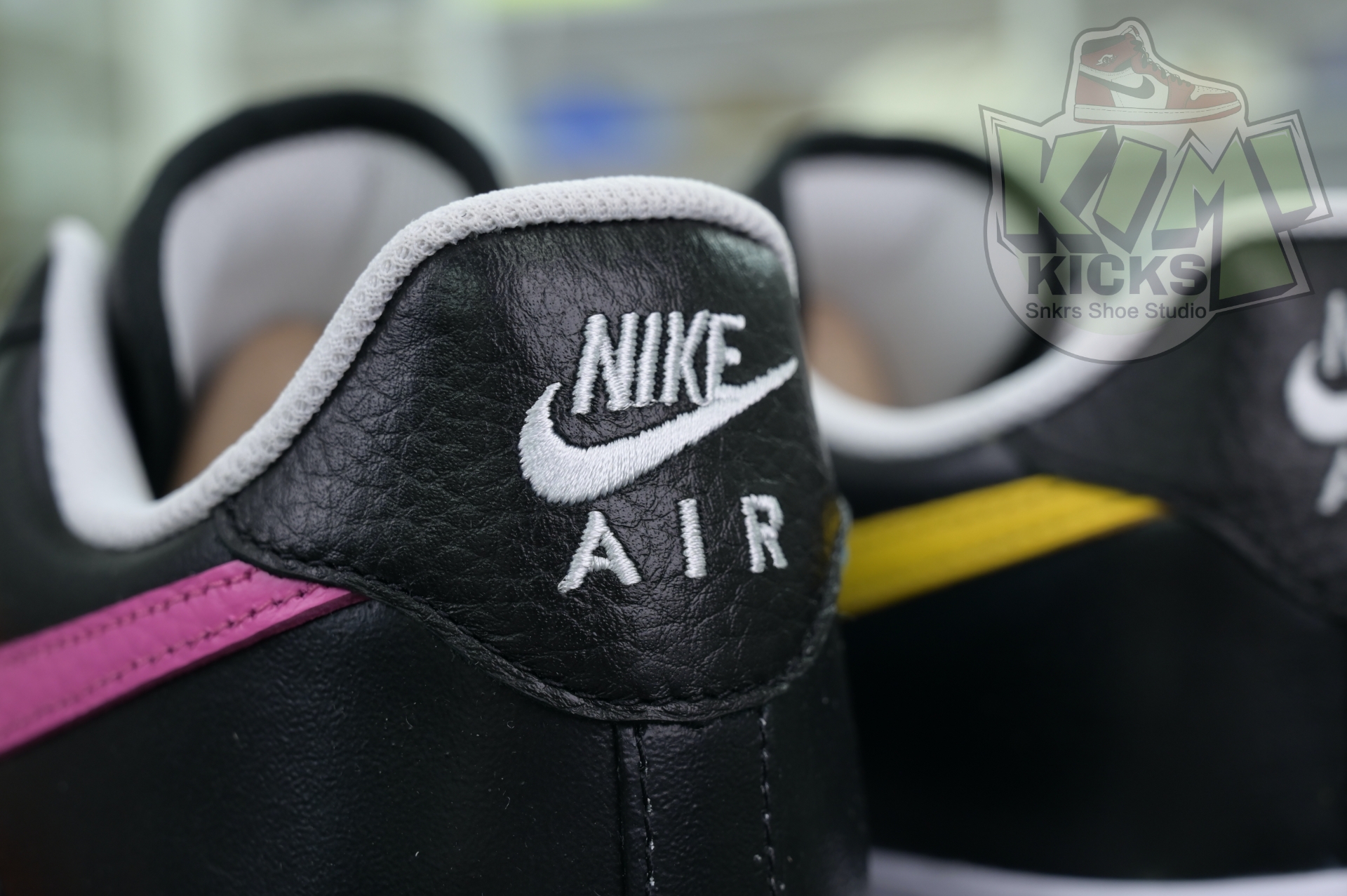 Kimikick Peaceminusone x Nike Air Force 1 “Para- Noise 3.0”