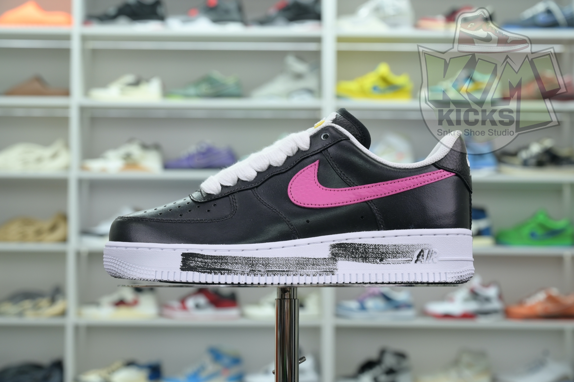 Kimikick Peaceminusone x Nike Air Force 1 “Para- Noise 3.0”