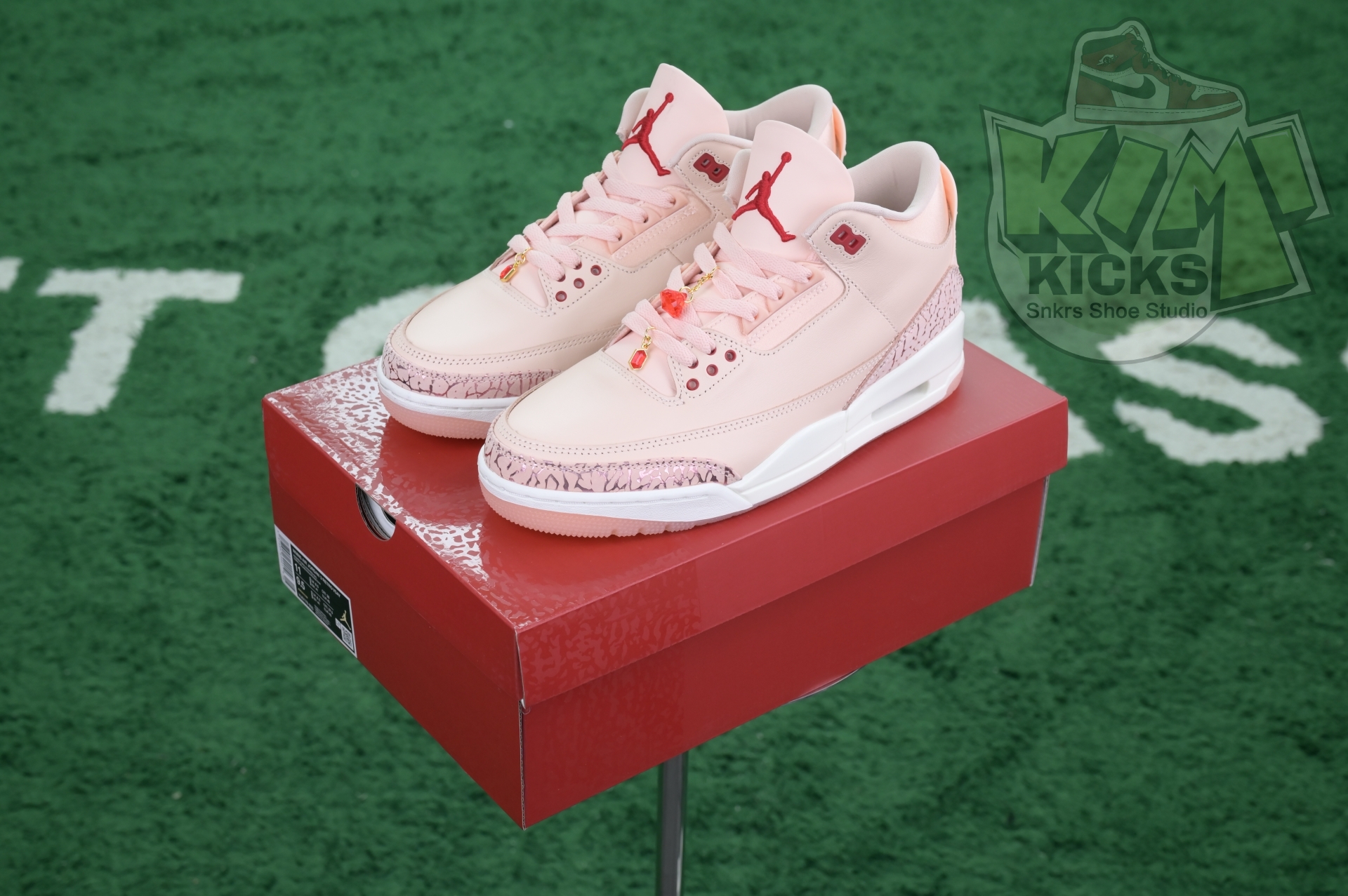 Kimikick Jordan Air Jordan 3 Valentine's Day