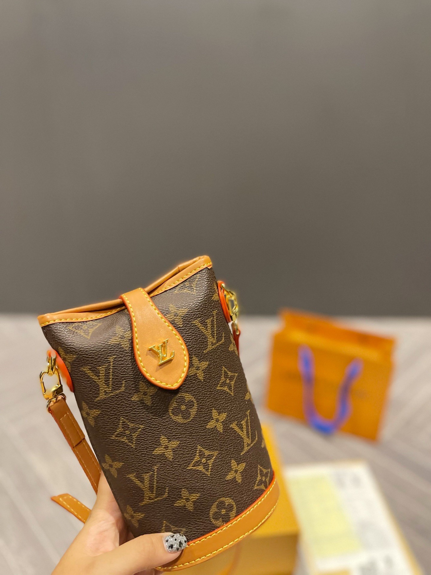 Fold cloth crossbody bag Louis Vuitton Multicolour in Cloth - 34536008