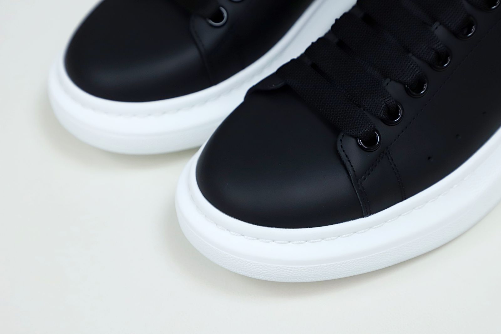 ALXNDER MC MCQUE*N Oversized Sneaker