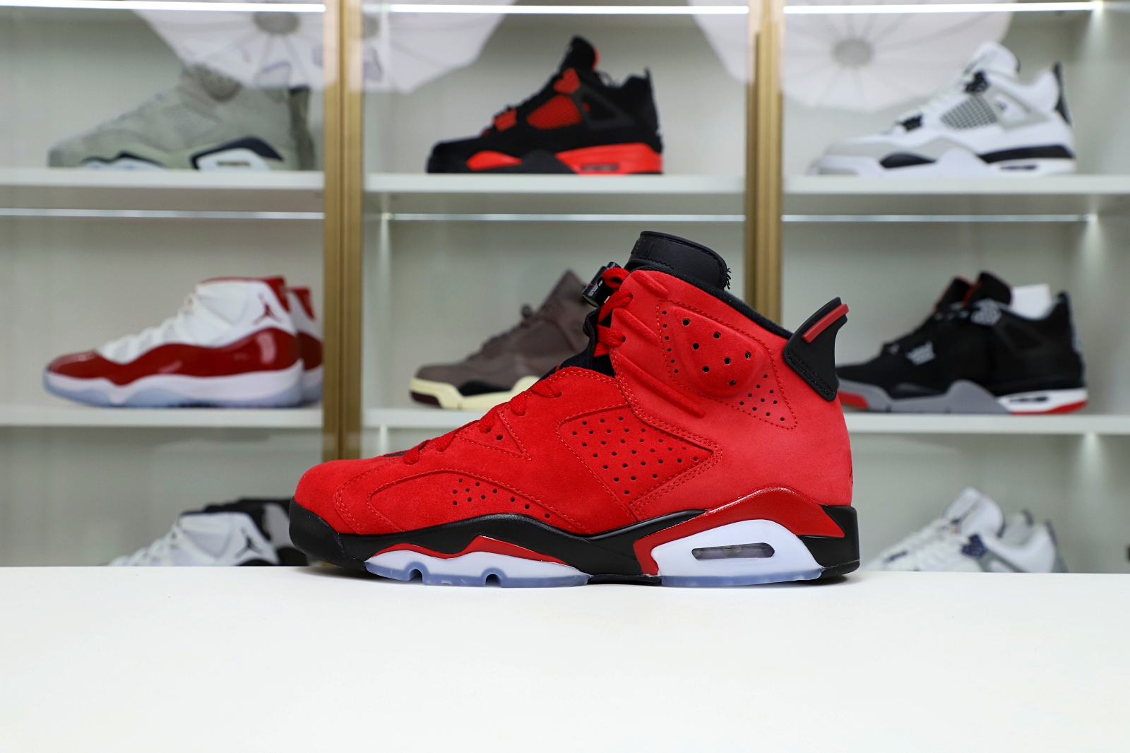 Air Jordan 6 Retro "Toro"