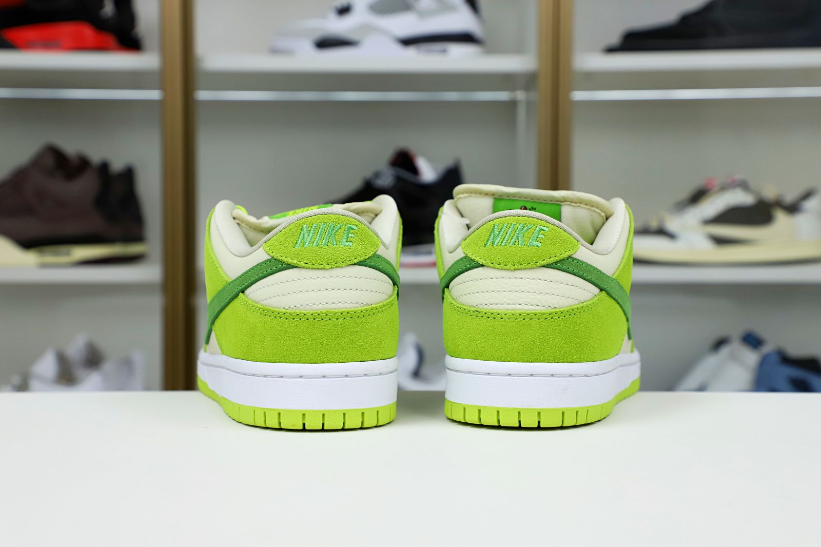 NIKE SB DUNK LOW GREEN APPLE 2022