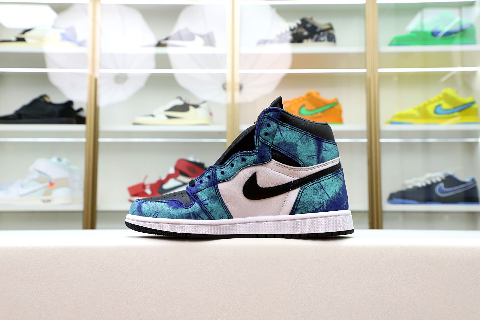 Air Jordan 1 High OG Tie-Dye