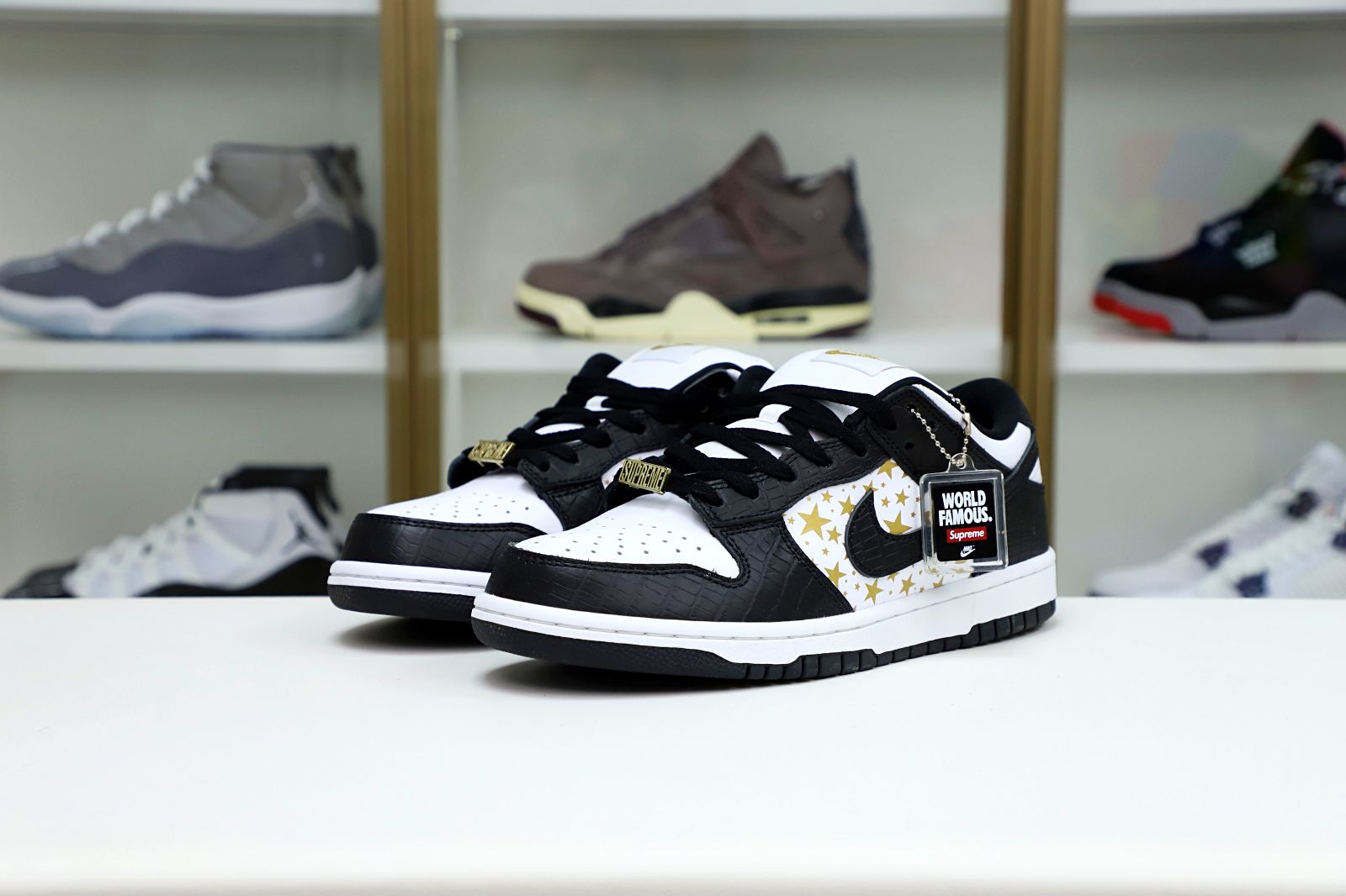 Sup*e x nike sb dunk low "black stars