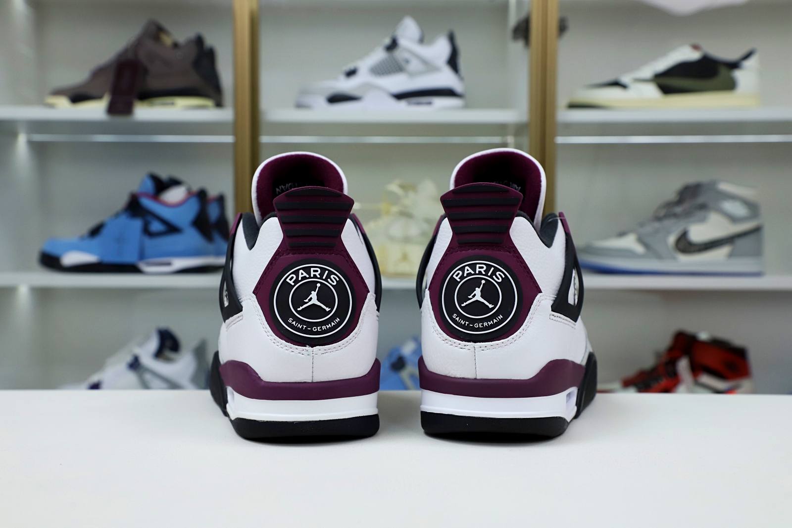 AIR JORDAN PARIS SAINT-GERMAIN X AIR JORDAN 4 RETRO 