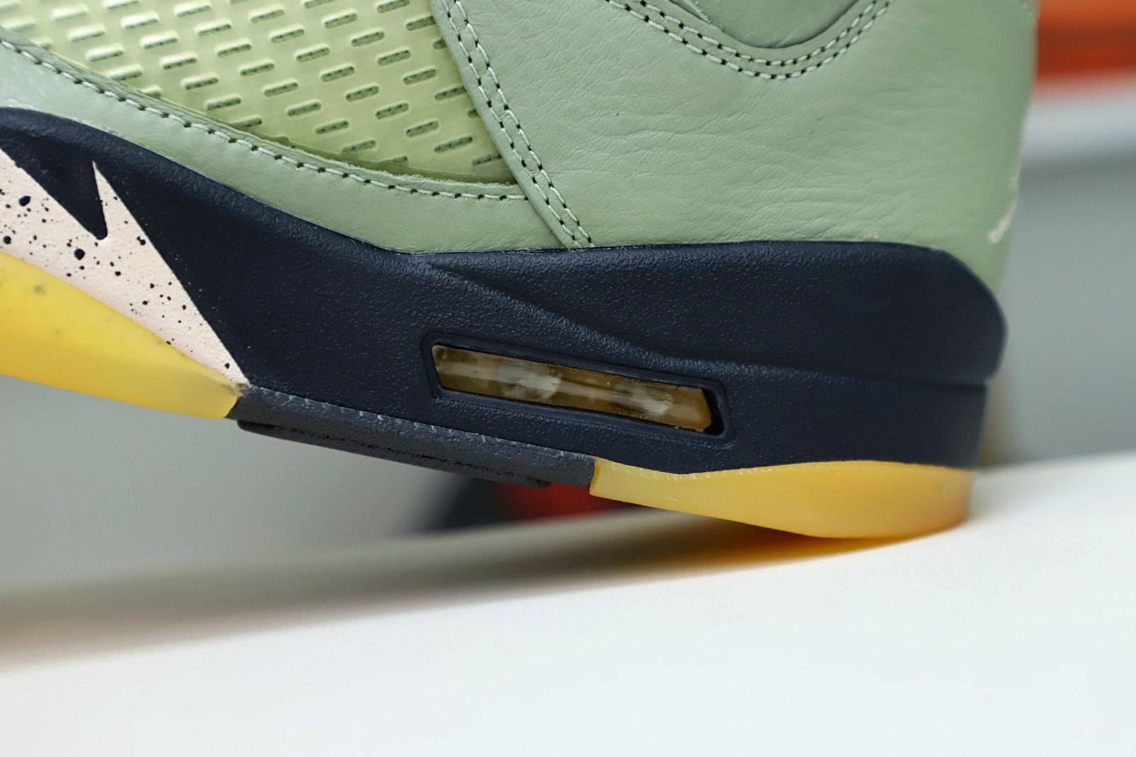 AIR JORDAN 5 "JADE HORIZON" DC7501-300