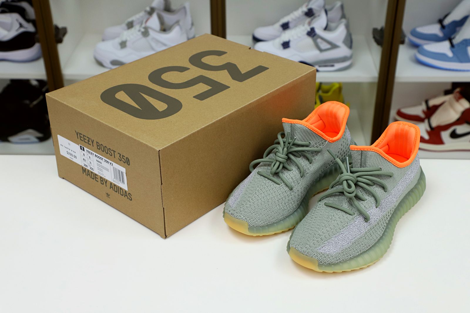 YEEZY BOOST 350 V2